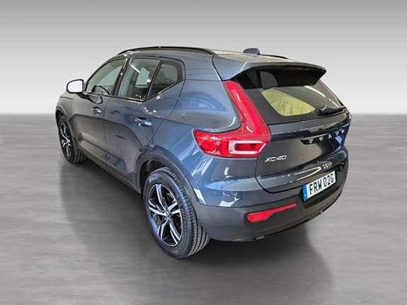 Volvo XC40 5 of 5