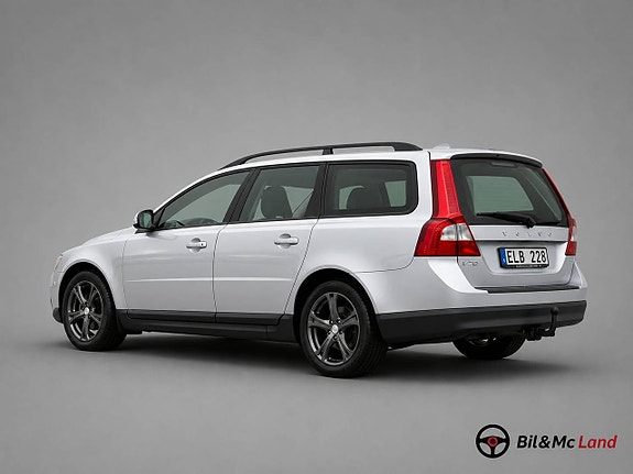 Volvo V70 3 of 15