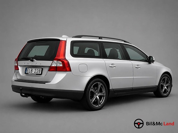Volvo V70 8 of 15