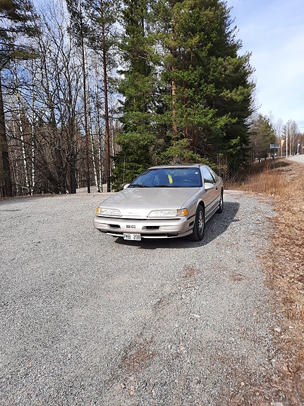 Ford Thunderbird 4 of 7