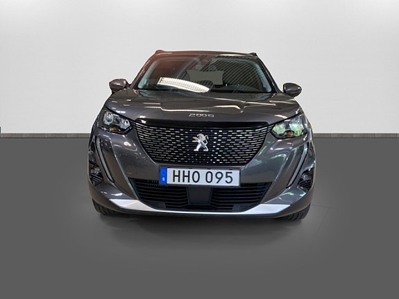 Peugeot 2008 2 of 5