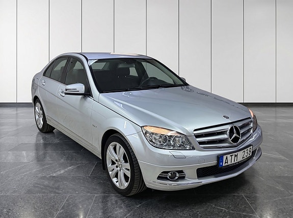 Mercedes-Benz C200 3 of 12