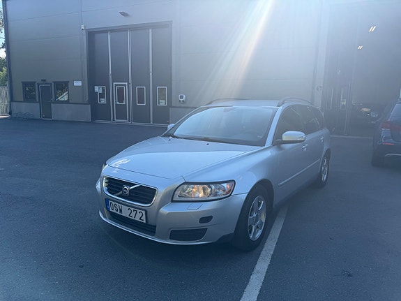 Volvo V50 5 of 5