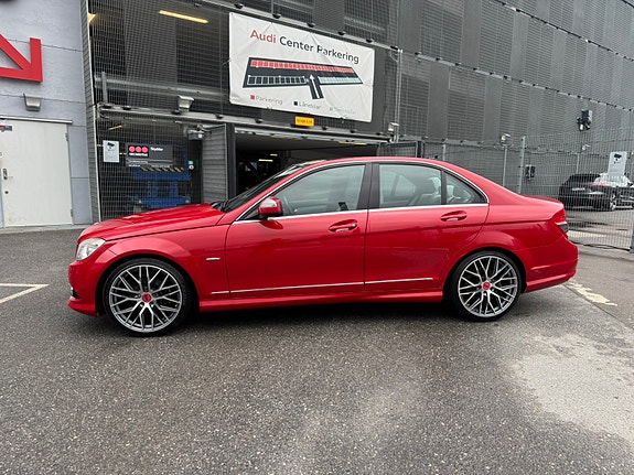 Mercedes-Benz C180 2 of 5