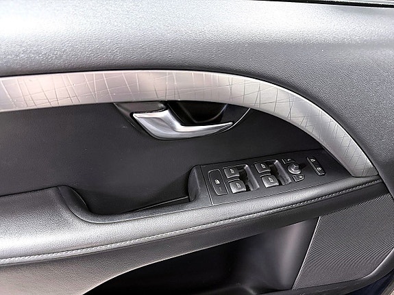 Volvo XC70 10 of 30