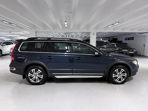 Volvo XC70 4 of 30