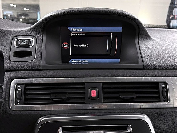 Volvo XC70 22 of 30