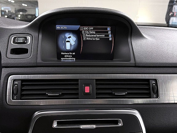 Volvo XC70 20 of 30