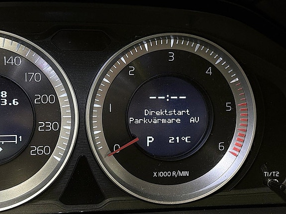 Volvo XC70 14 of 30