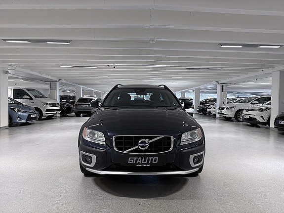 Volvo XC70 3 of 30