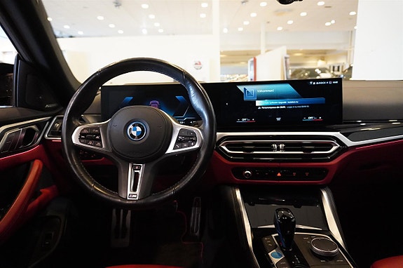 BMW i4 13 of 23