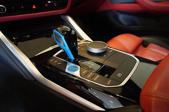 BMW i4 21 of 23