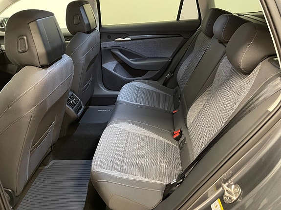 Skoda Superb 6 of 8