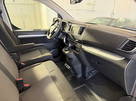 Peugeot Expert 9 of 19