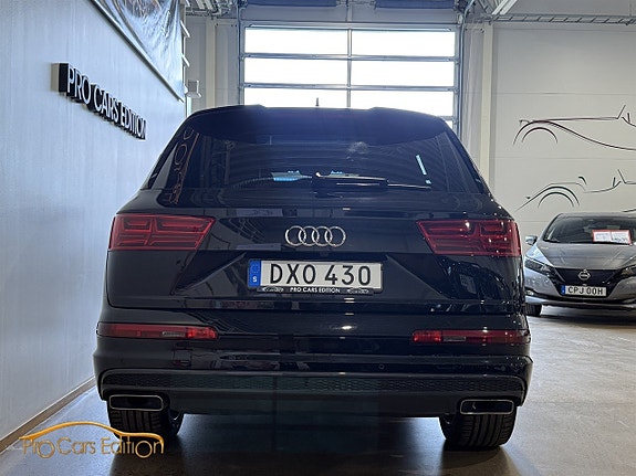 Audi Q7 5 of 5