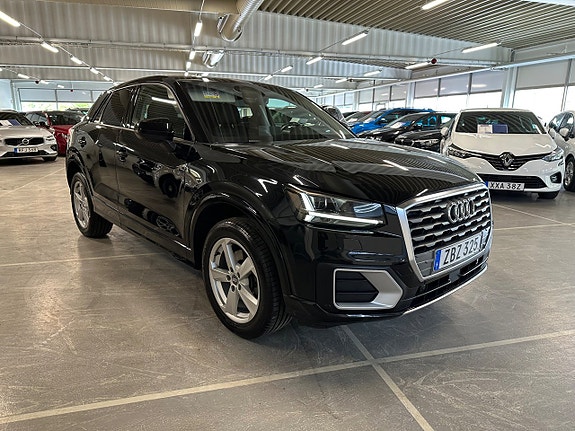 Audi Q2 2 of 16