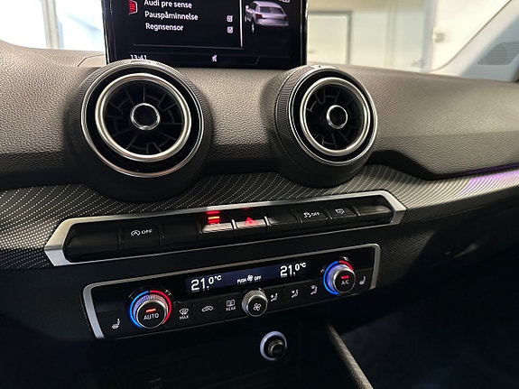 Audi Q2 16 of 16