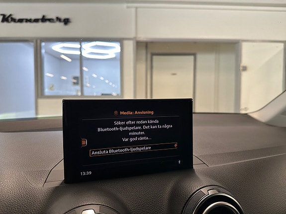 Audi Q2 13 of 16
