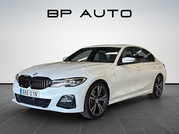 BMW 330e