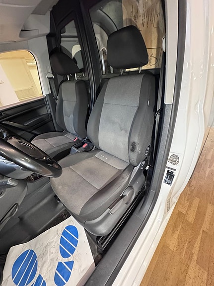 Volkswagen Caddy 7 of 17