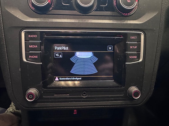 Volkswagen Caddy 12 of 17