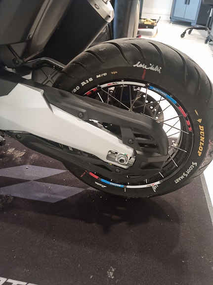 Honda X-ADV750 11 of 14