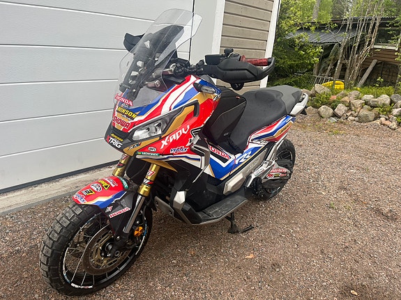 Honda X-ADV750 7 of 14