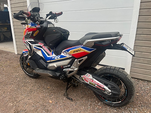 Honda X-ADV750 8 of 14