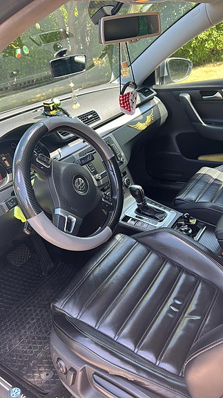 Volkswagen Passat 3 of 5