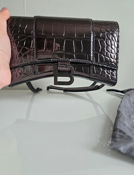 Product image 12 of 17