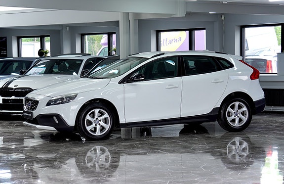 Volvo V40 Cross Country 5 of 5