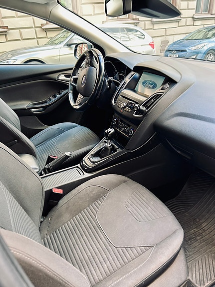Ford Focus 9 of 10