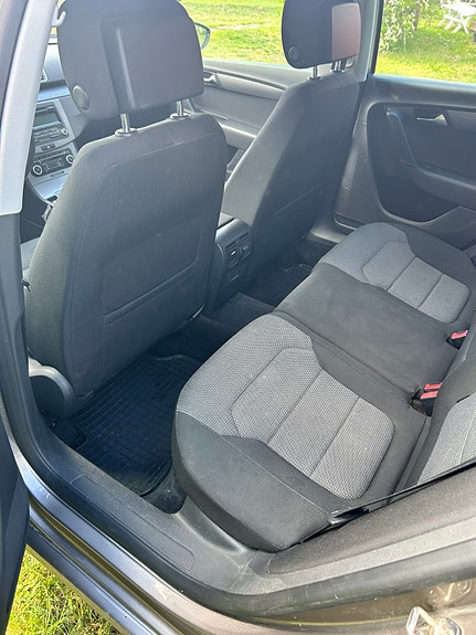Volkswagen Passat 3 of 5