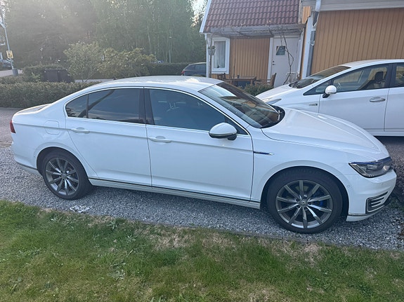 Volkswagen Passat 4 of 5