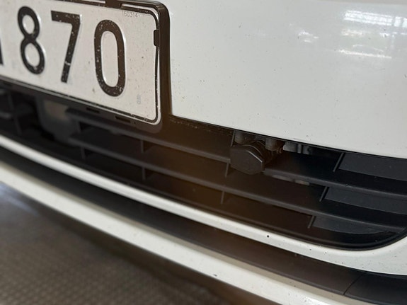 Volkswagen Golf VII 21 of 21