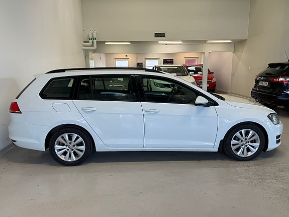 Volkswagen Golf VII 7 of 21