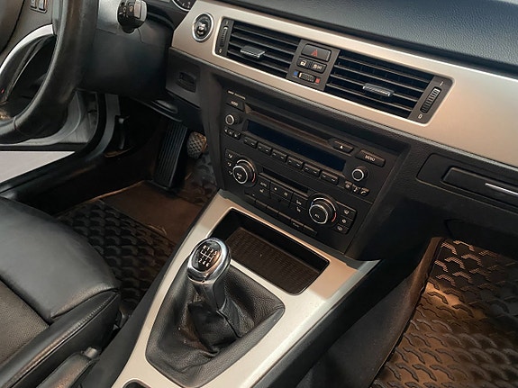 BMW 320 14 of 23