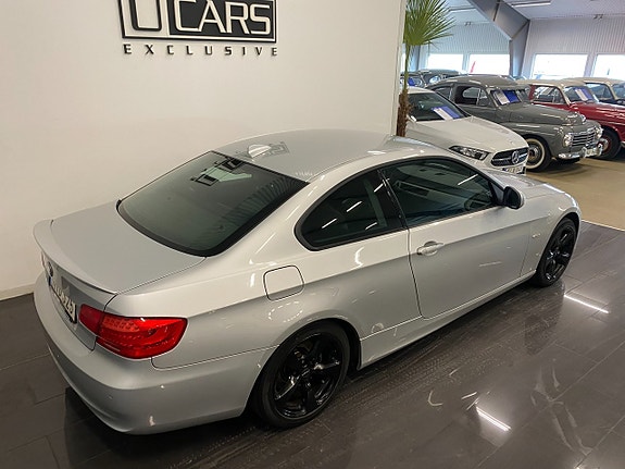 BMW 320 3 of 23