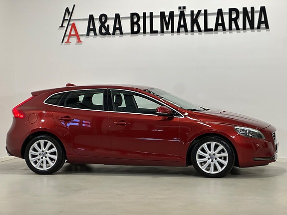 Volvo V40 6 of 22
