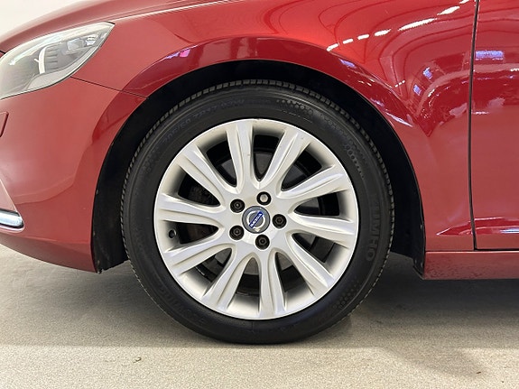 Volvo V40 7 of 22