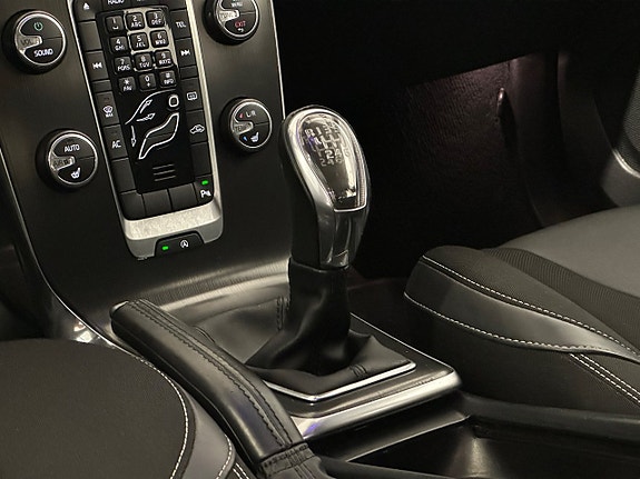 Volvo V40 19 of 22