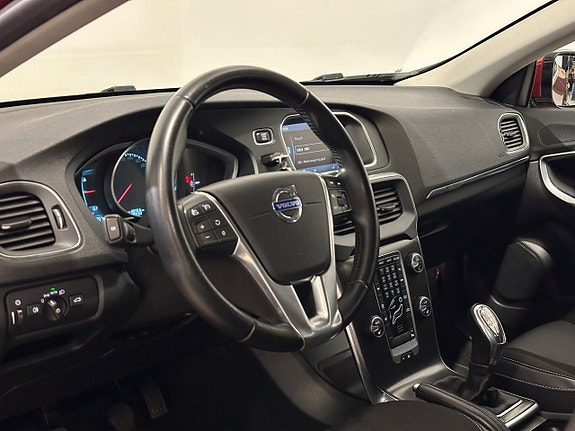 Volvo V40 10 of 22
