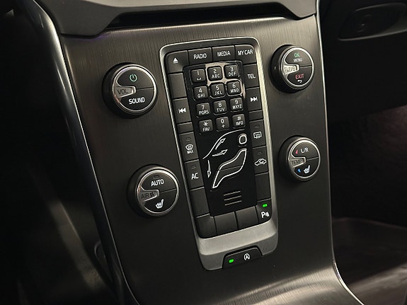 Volvo V40 18 of 22
