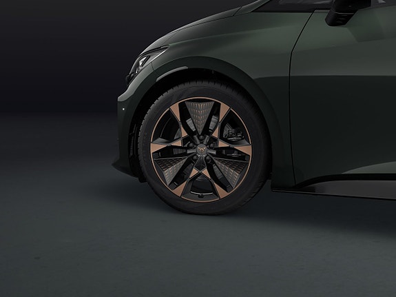 Cupra Born 4 of 5