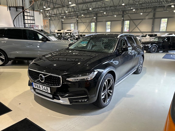 Volvo V90 Cross Country