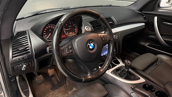 BMW 118d 12 of 23
