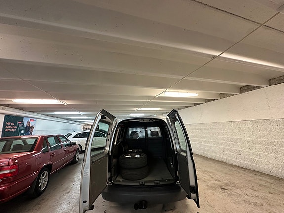 Volkswagen Caddy 7 of 24