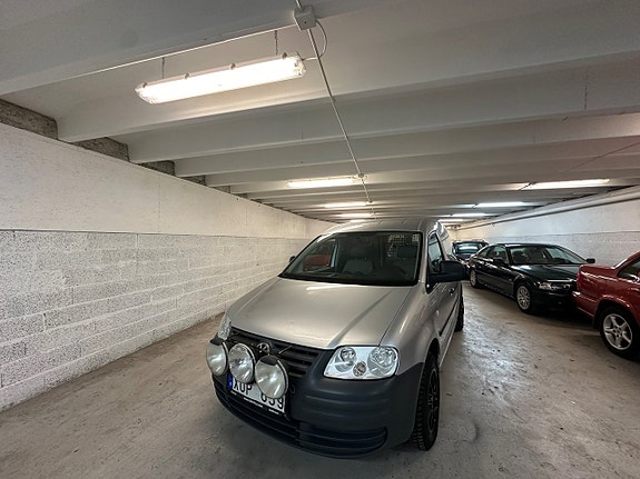 Volkswagen Caddy 10 of 24