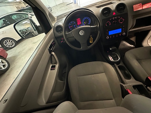 Volkswagen Caddy 19 of 24