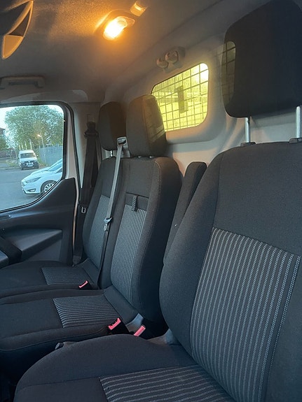 Ford Transit Custom 18 of 24